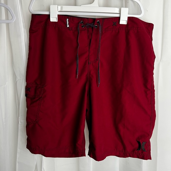 Hurley men’s board, shorts, size 38 Red - Picture 1 of 7